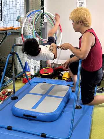 鉄棒の練習